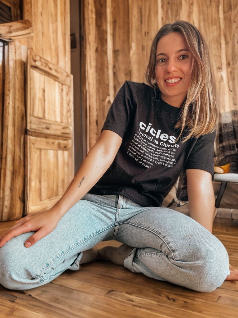 Michela con la t-shirt cicles